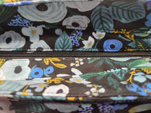 Load image into Gallery viewer, Blue Bouquet Crossbody Bag
