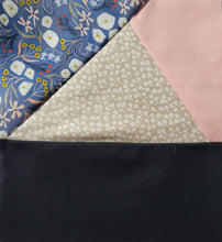 Load image into Gallery viewer, Whimsical flowers chalk bag
