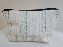 Load image into Gallery viewer, Zen Essential Pouch
